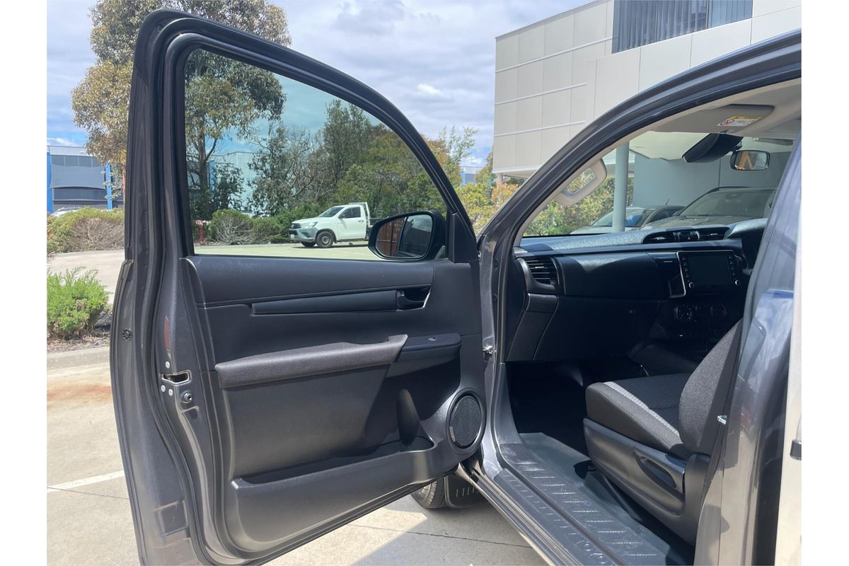 2022 Toyota Hilux Workmate TGN121R 4x2