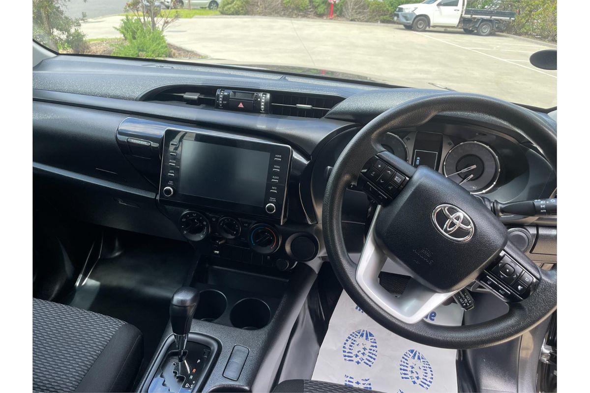 2022 Toyota Hilux Workmate TGN121R 4x2
