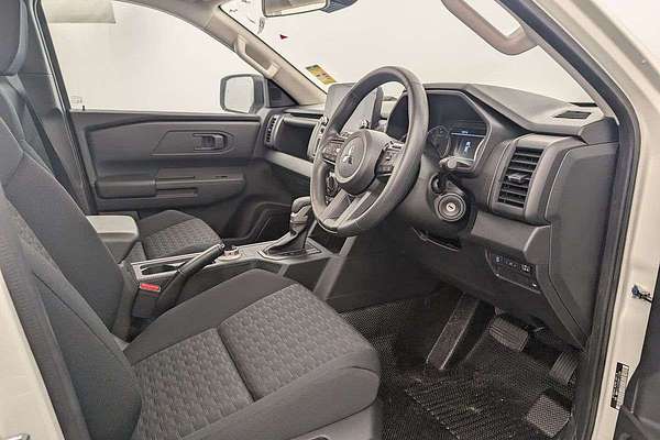 2025 Mitsubishi Triton GLX MV 4X4