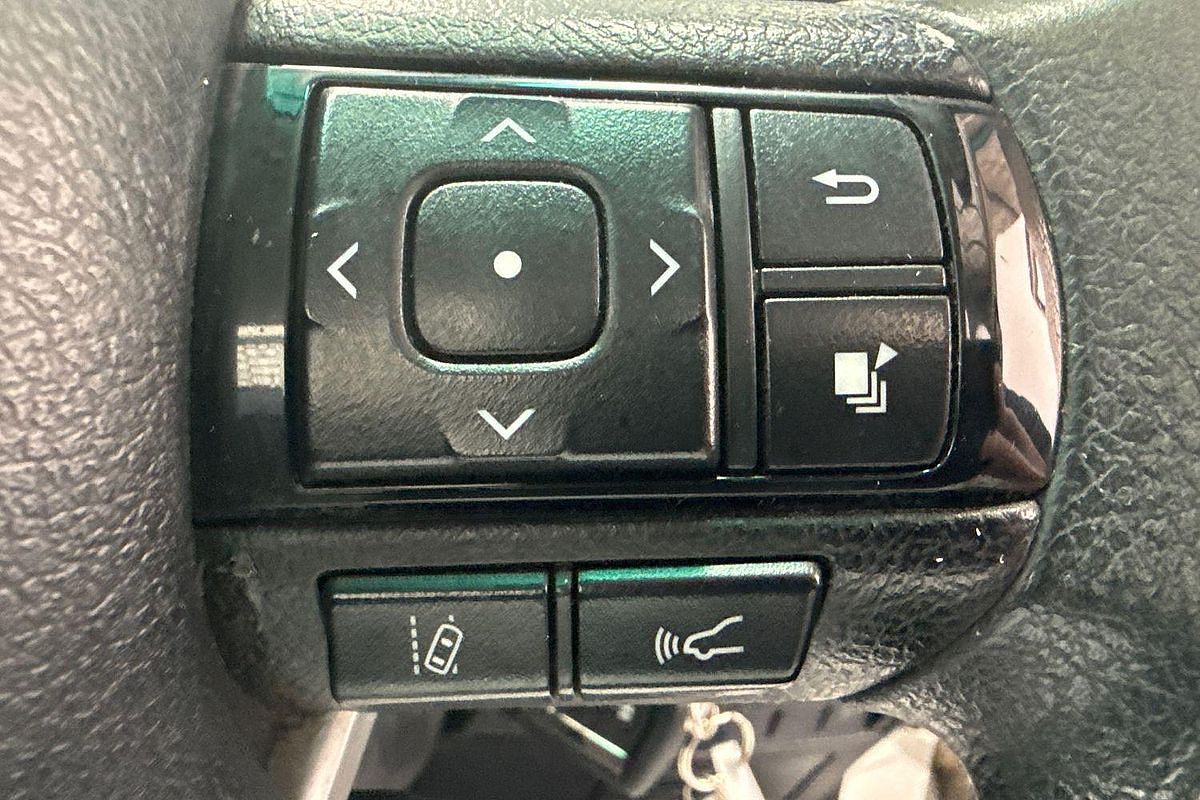 2020 Toyota Hilux SR GUN126R 4X4