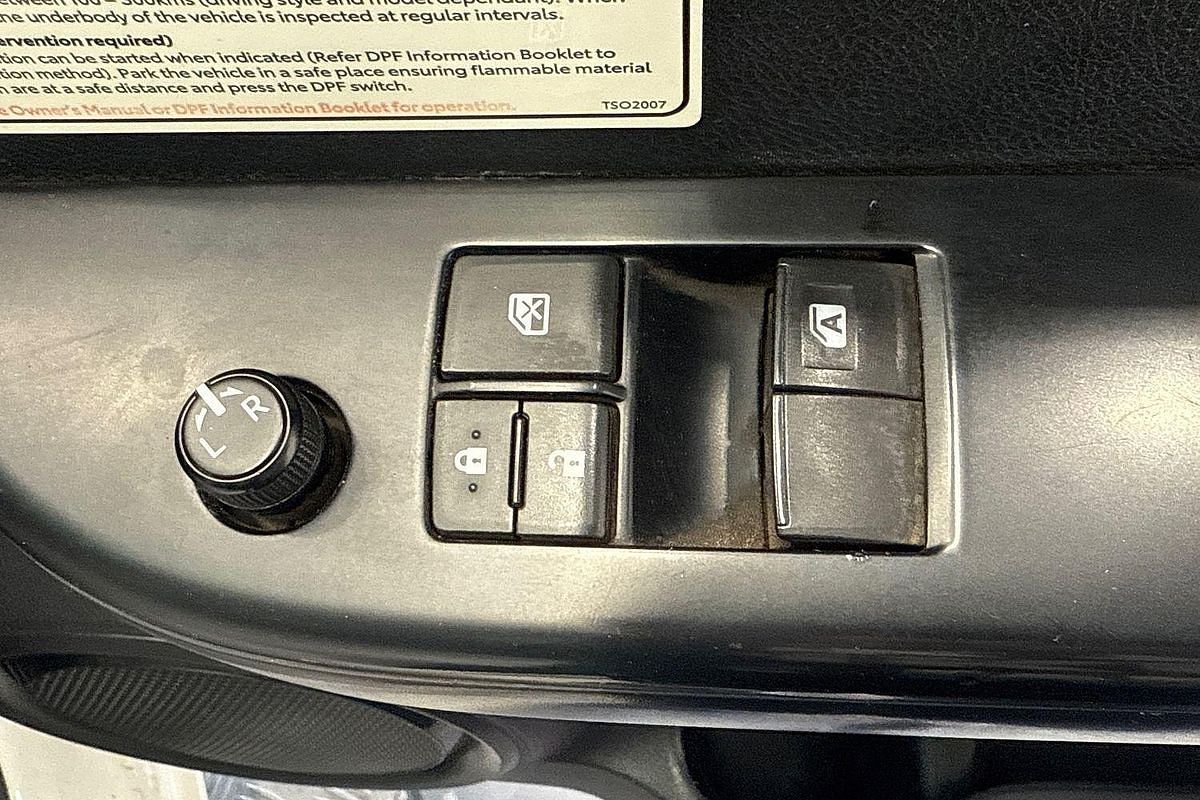 2020 Toyota Hilux SR GUN126R 4X4