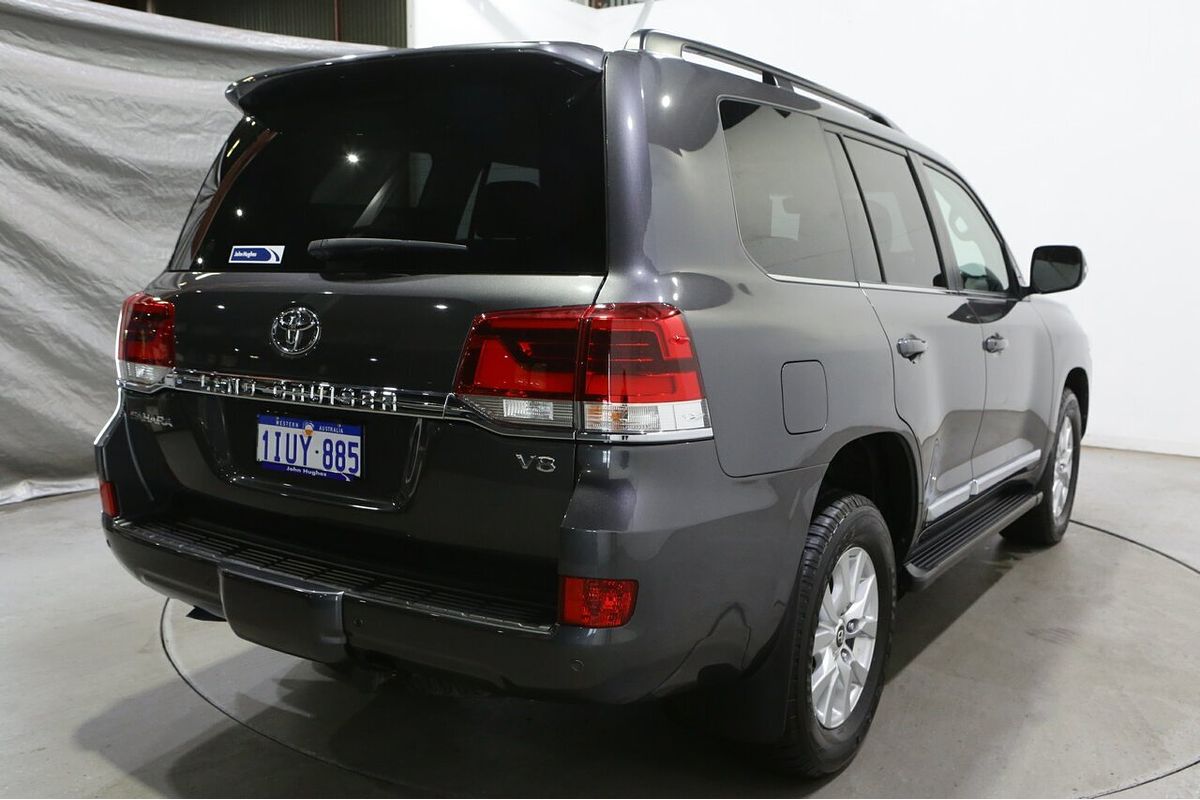 2020 Toyota Landcruiser Sahara VDJ200R