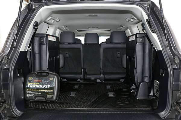 2020 Toyota Landcruiser Sahara VDJ200R