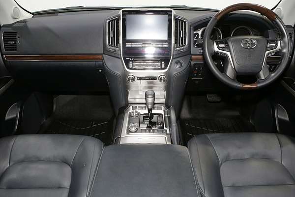 2020 Toyota Landcruiser Sahara VDJ200R