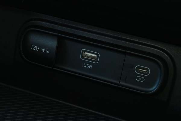 2023 Kia Sportage S NQ5