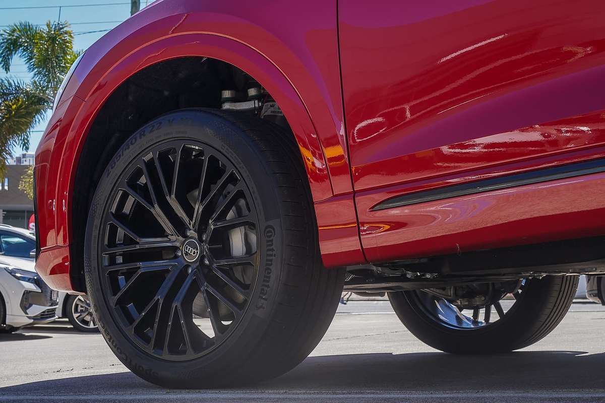 2025 Audi Q8 TFSI 250kW S line F1