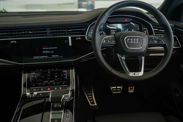 2025 Audi Q8 TFSI 250kW S line F1