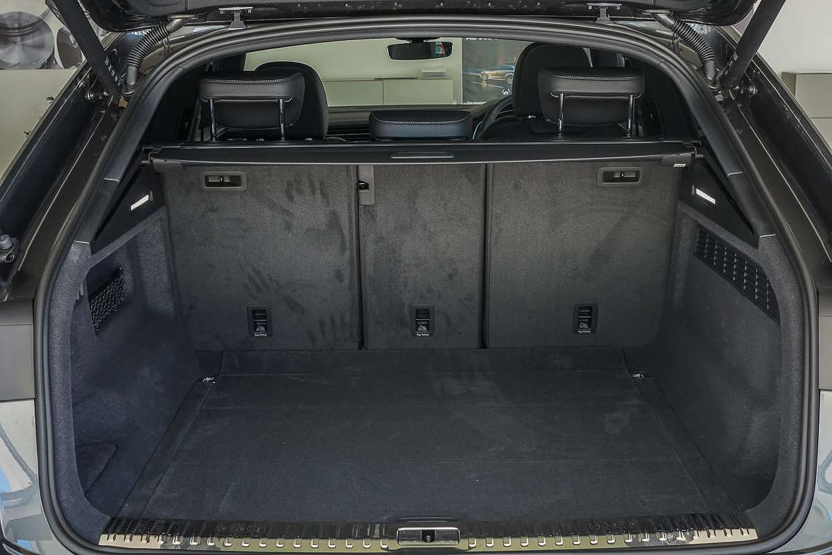 2025 Audi Q8 TFSI 250kW S line F1