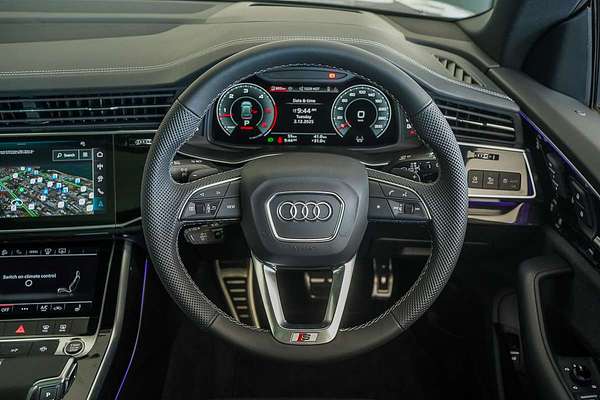 2025 Audi Q8 TFSI 250kW S line F1
