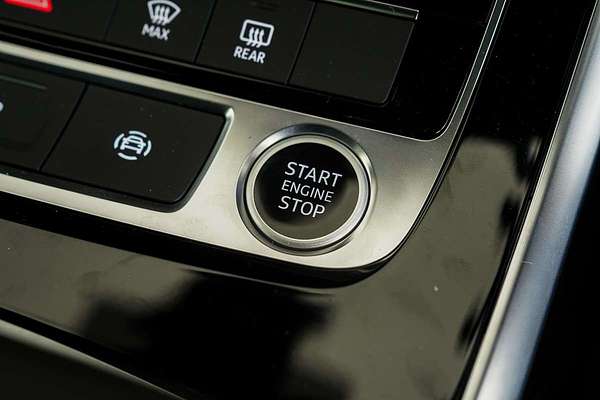 2025 Audi Q8 TFSI 250kW S line F1