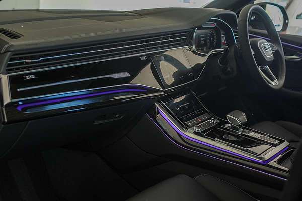 2025 Audi Q8 TFSI 250kW S line F1