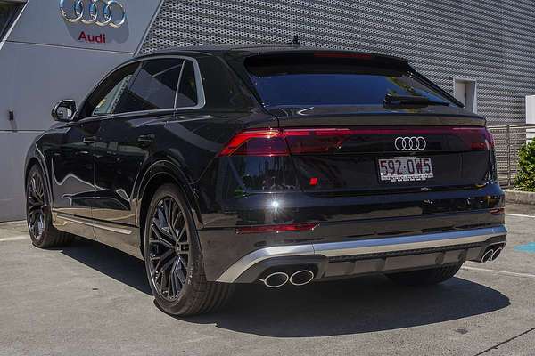 2025 Audi SQ8 TFSI F1