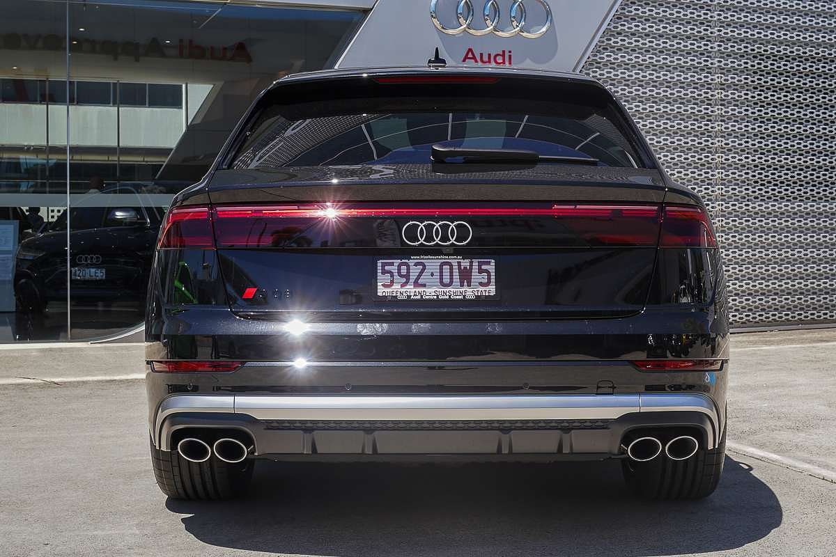 2025 Audi SQ8 TFSI F1