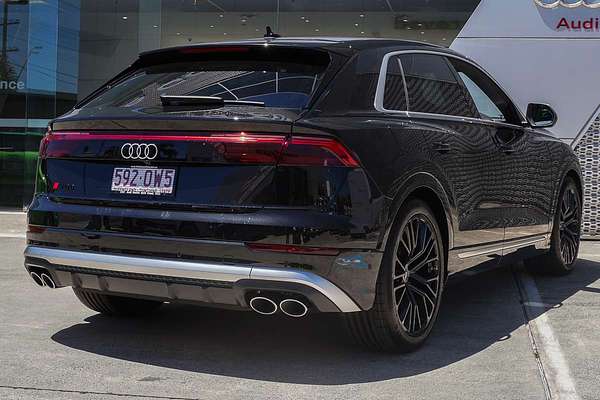 2025 Audi SQ8 TFSI F1