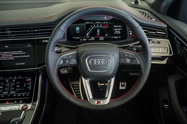 2025 Audi SQ8 TFSI F1