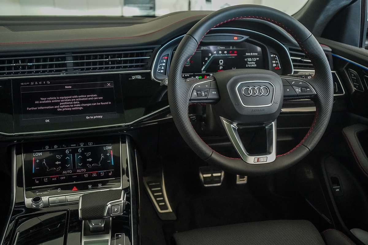2025 Audi SQ8 TFSI F1