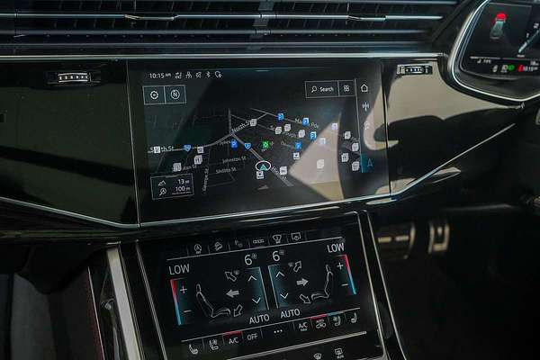 2025 Audi SQ8 TFSI F1