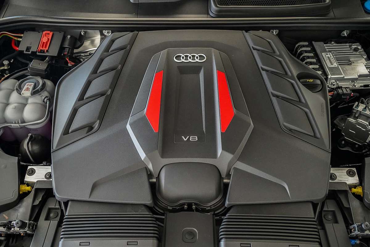 2025 Audi SQ8 TFSI F1