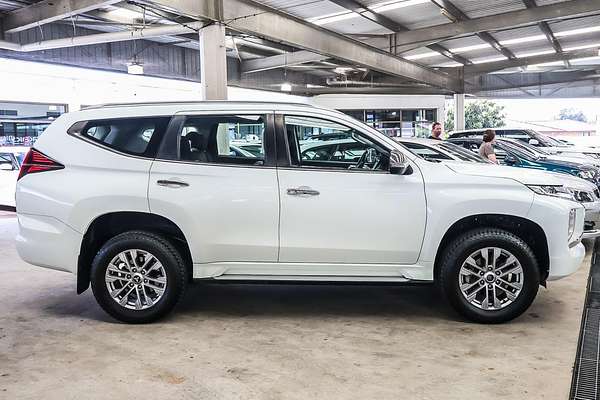 2021 Mitsubishi Pajero Sport GLX QF