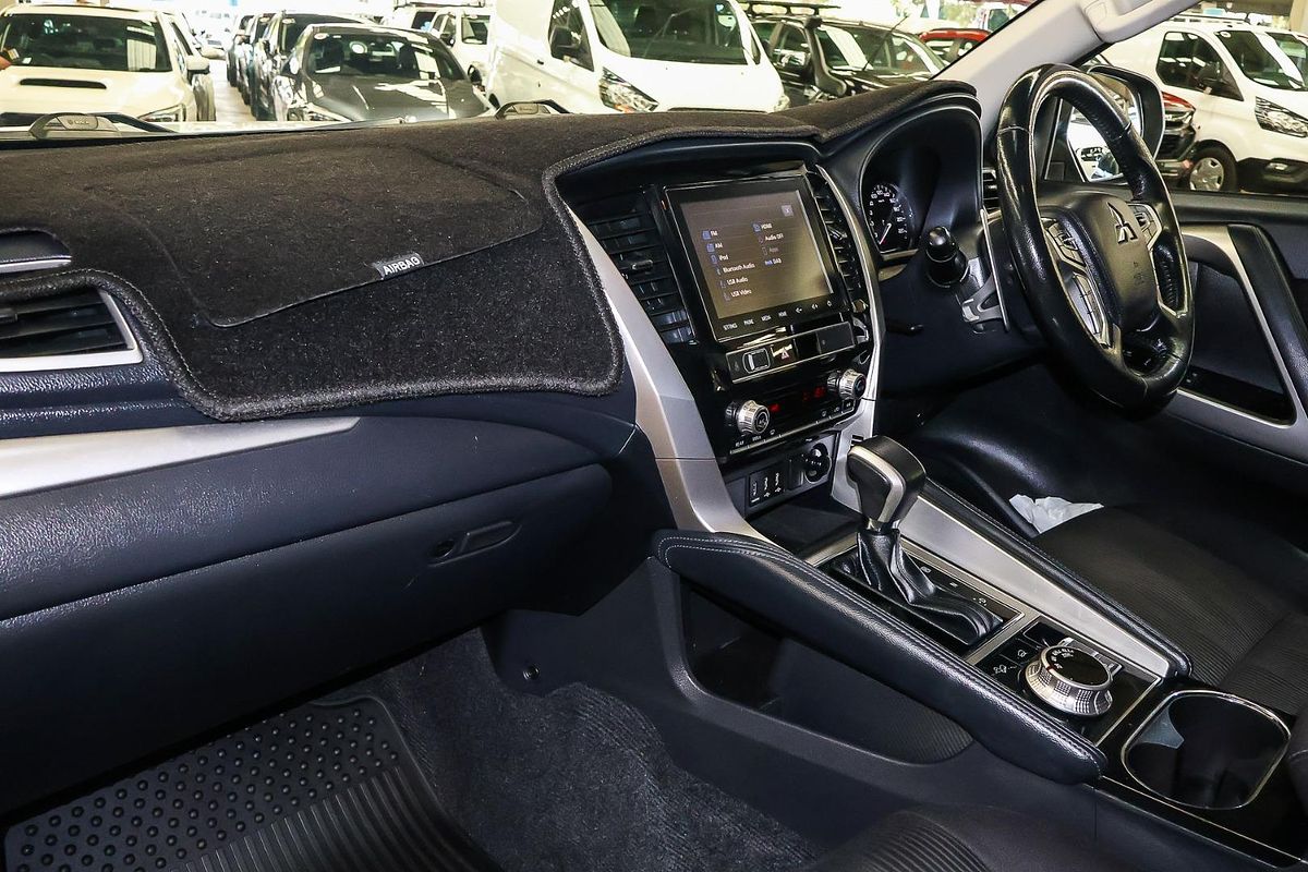 2021 Mitsubishi Pajero Sport GLX QF