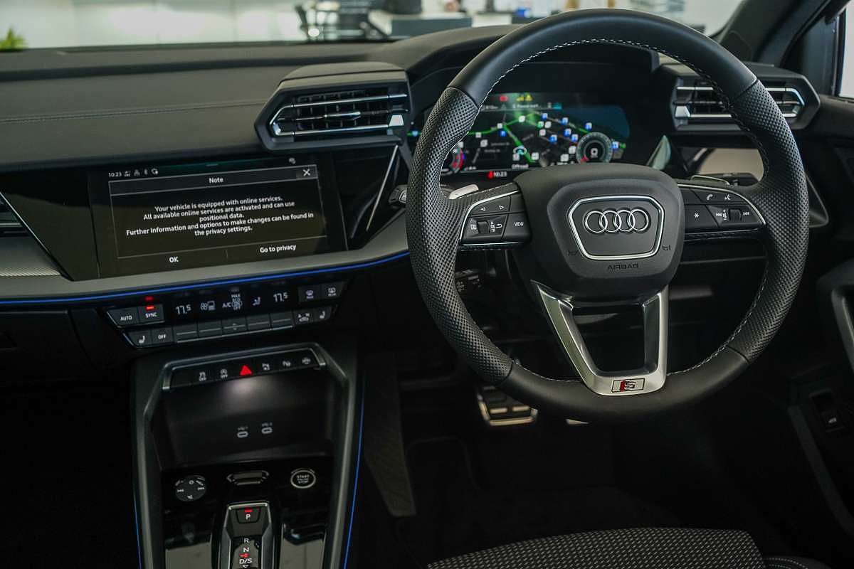 2025 Audi A3 35 TFSI S line GY