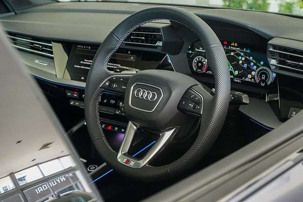 2025 Audi A3 35 TFSI S line GY