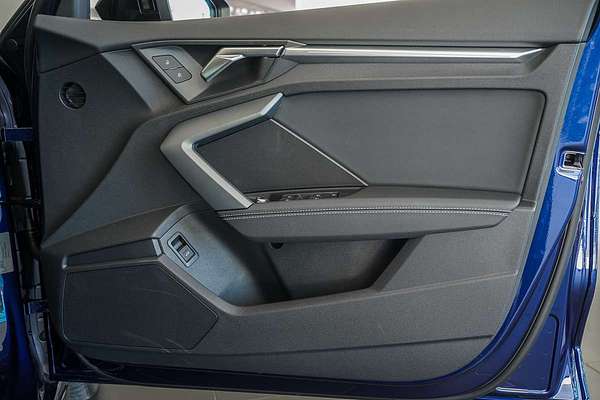 2025 Audi A3 35 TFSI S line GY