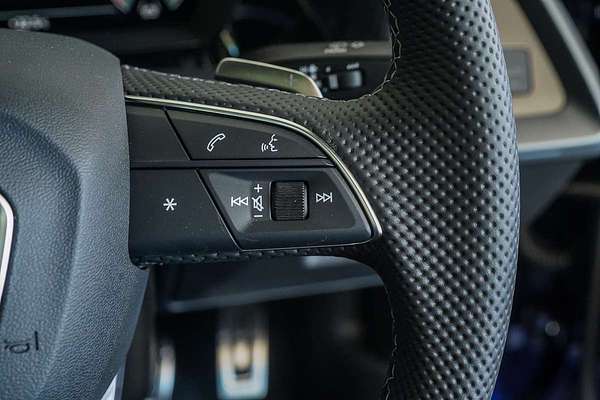 2025 Audi A3 35 TFSI S line GY