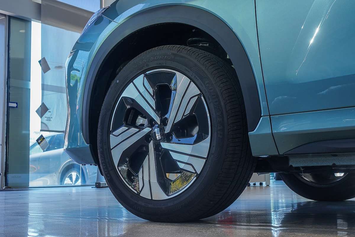 2025 Geely EX5 Inspire E245