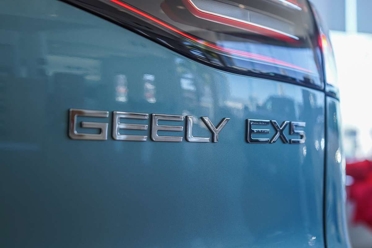 2025 Geely EX5 Inspire E245