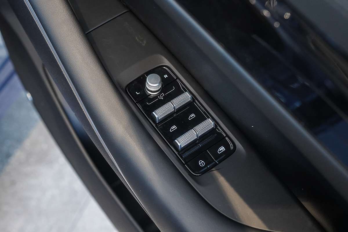 2025 Geely Starray EM-i Inspire P145