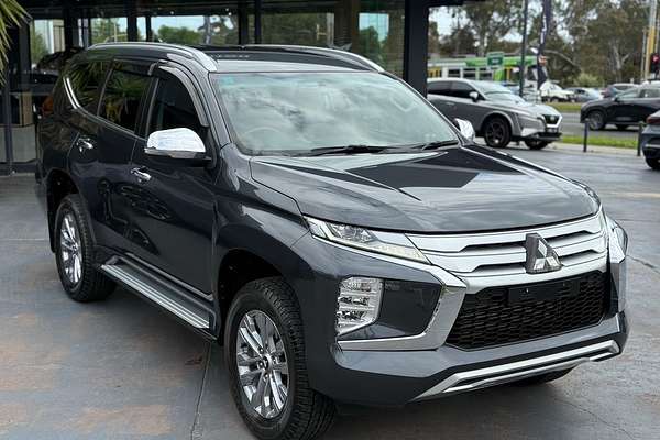 2022 Mitsubishi Pajero Sport GLX QF