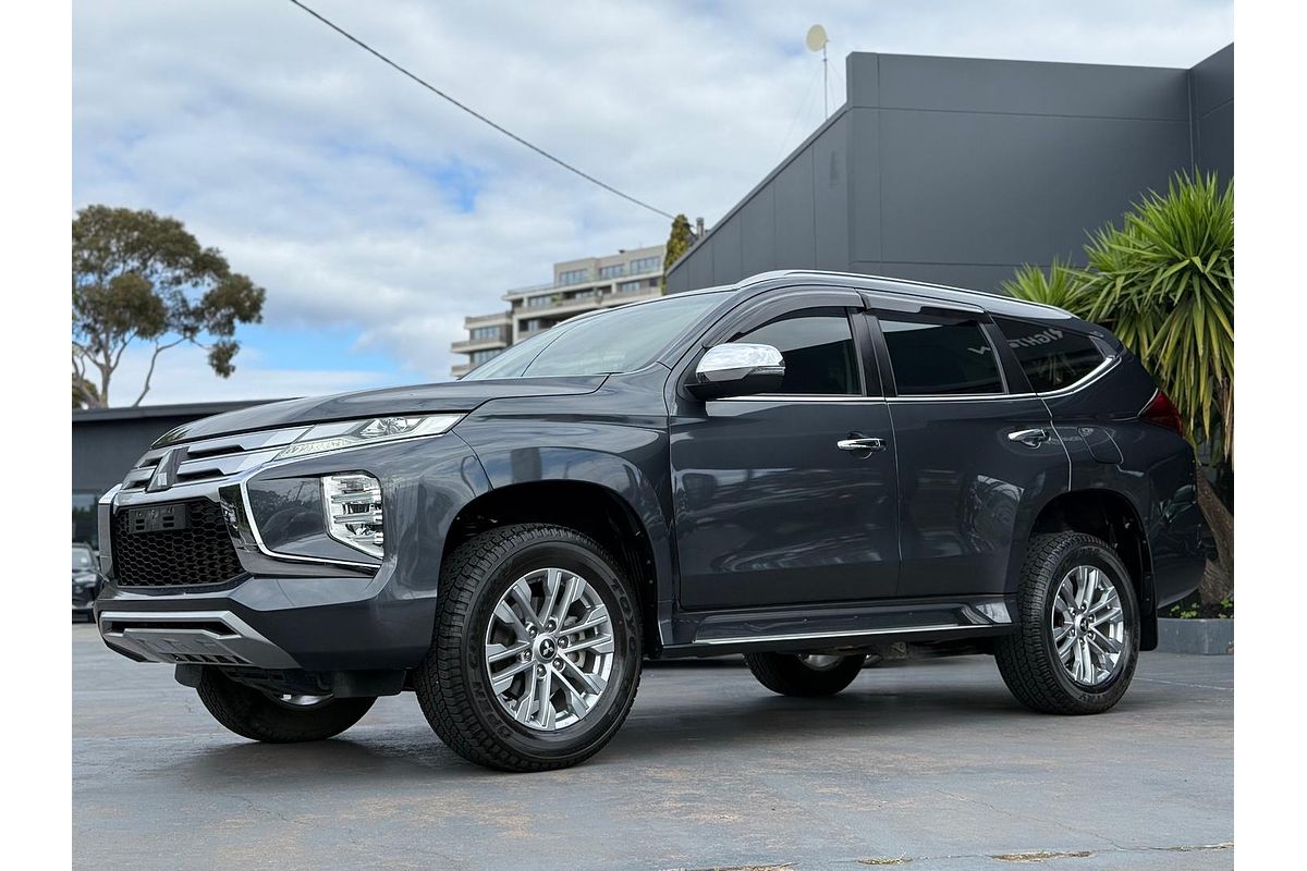 2022 Mitsubishi Pajero Sport GLX QF