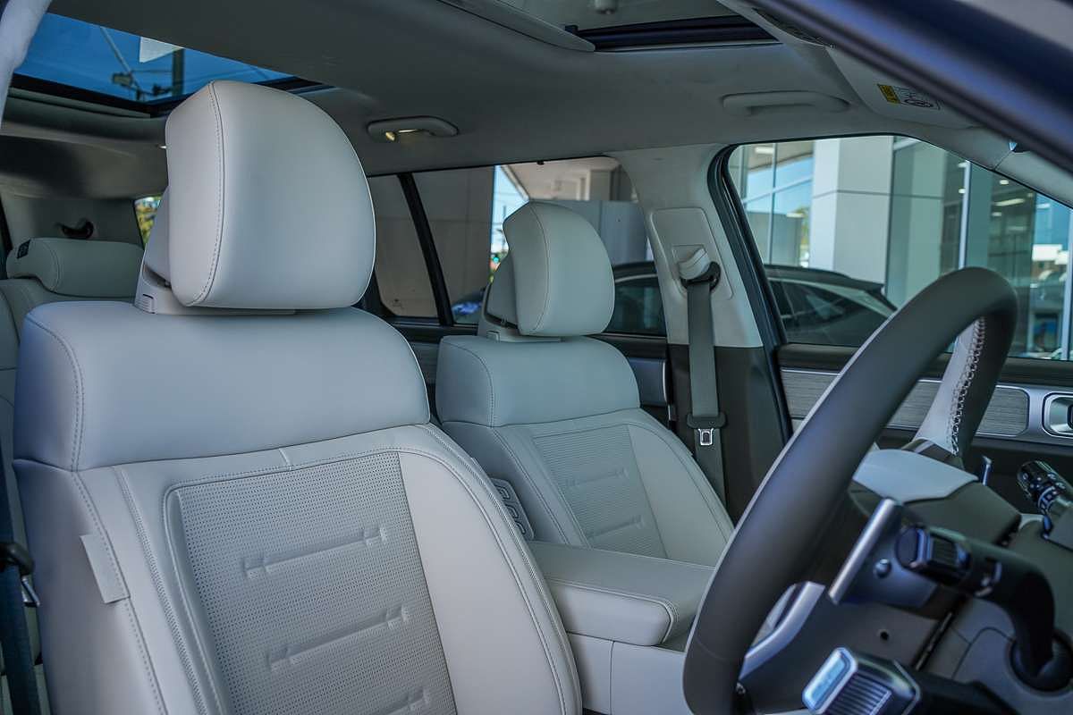 2025 Hyundai Santa Fe Hybrid Calligraphy MX5.V2