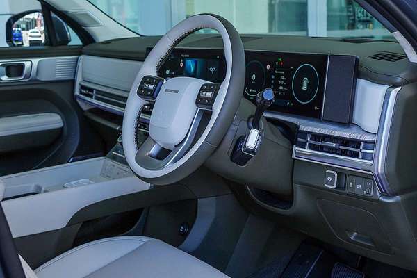 2025 Hyundai Santa Fe Hybrid Calligraphy MX5.V2