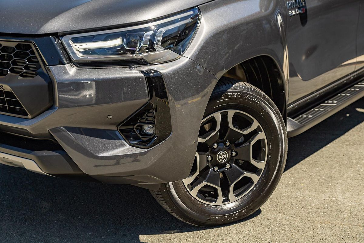 2024 Toyota Hilux SR5 48V GUN126R 4X4