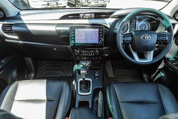 2024 Toyota Hilux SR5 48V GUN126R 4X4