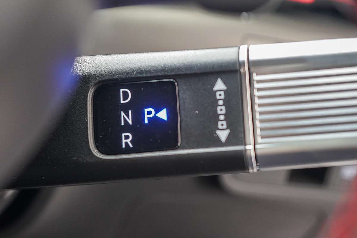 2025 Hyundai Kona Premium N Line SX2.V3