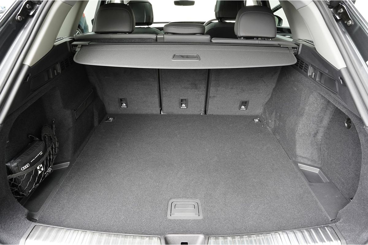 2025 Audi Q5 TFSI 150kW GU