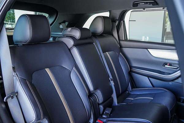 2025 Mazda CX-80 P50e Azami KL