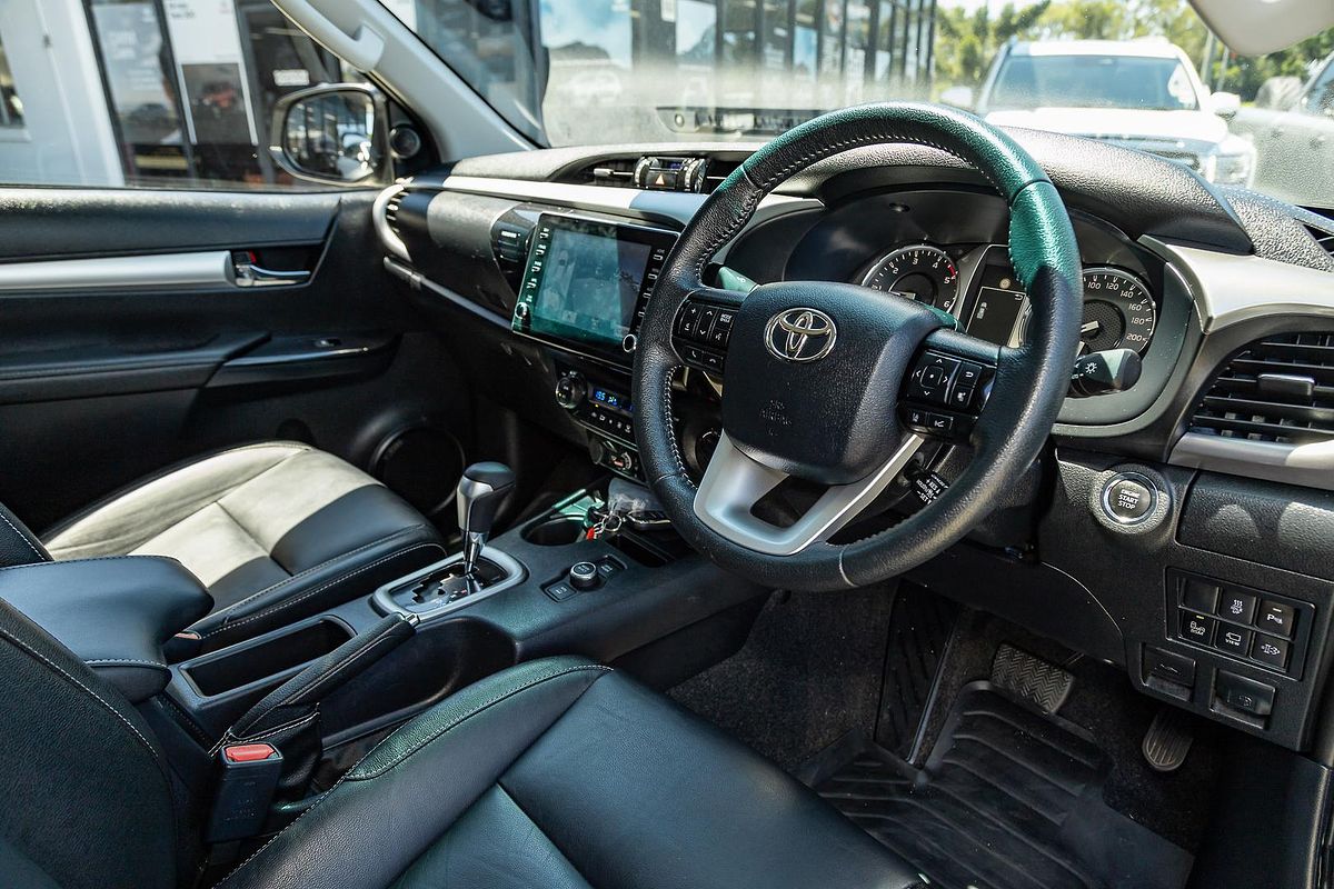 2024 Toyota Hilux SR5 48V GUN126R 4X4