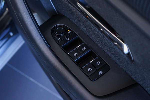 2025 Mazda CX-60 G40e Pure KH Series