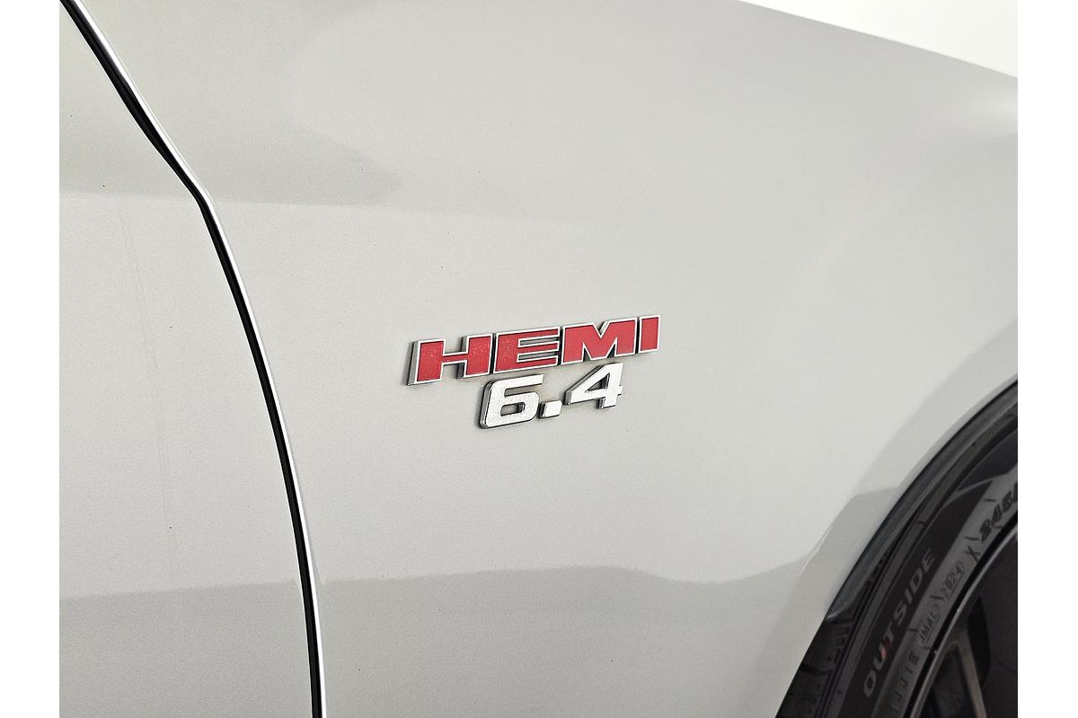 2019 Chrysler 300 SRT Core LX