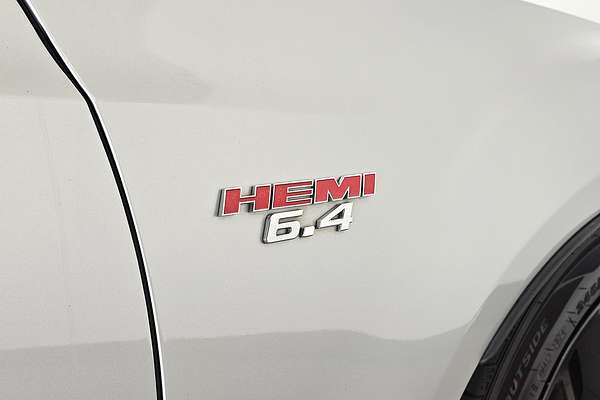 2019 Chrysler 300 SRT Core LX