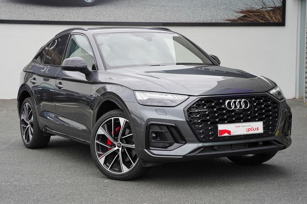 2023 Audi Q5 55 TFSI e S line FY