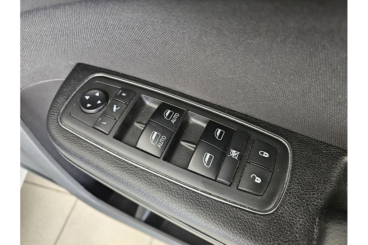 2019 Chrysler 300 SRT Core LX