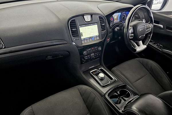 2019 Chrysler 300 SRT Core LX