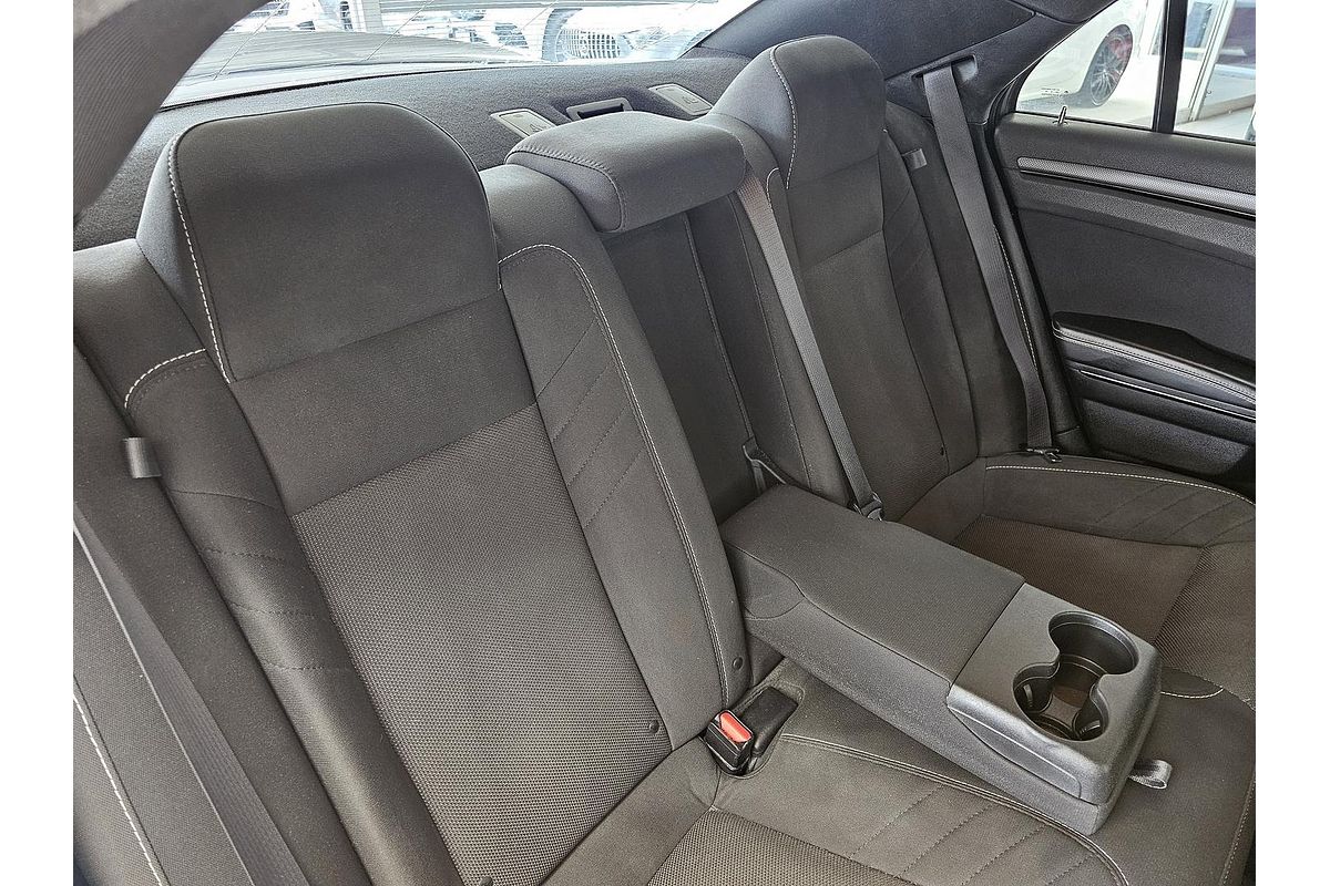 2019 Chrysler 300 SRT Core LX