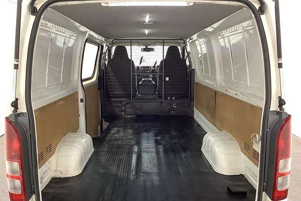 2016 Toyota Hiace TRH201R LWB