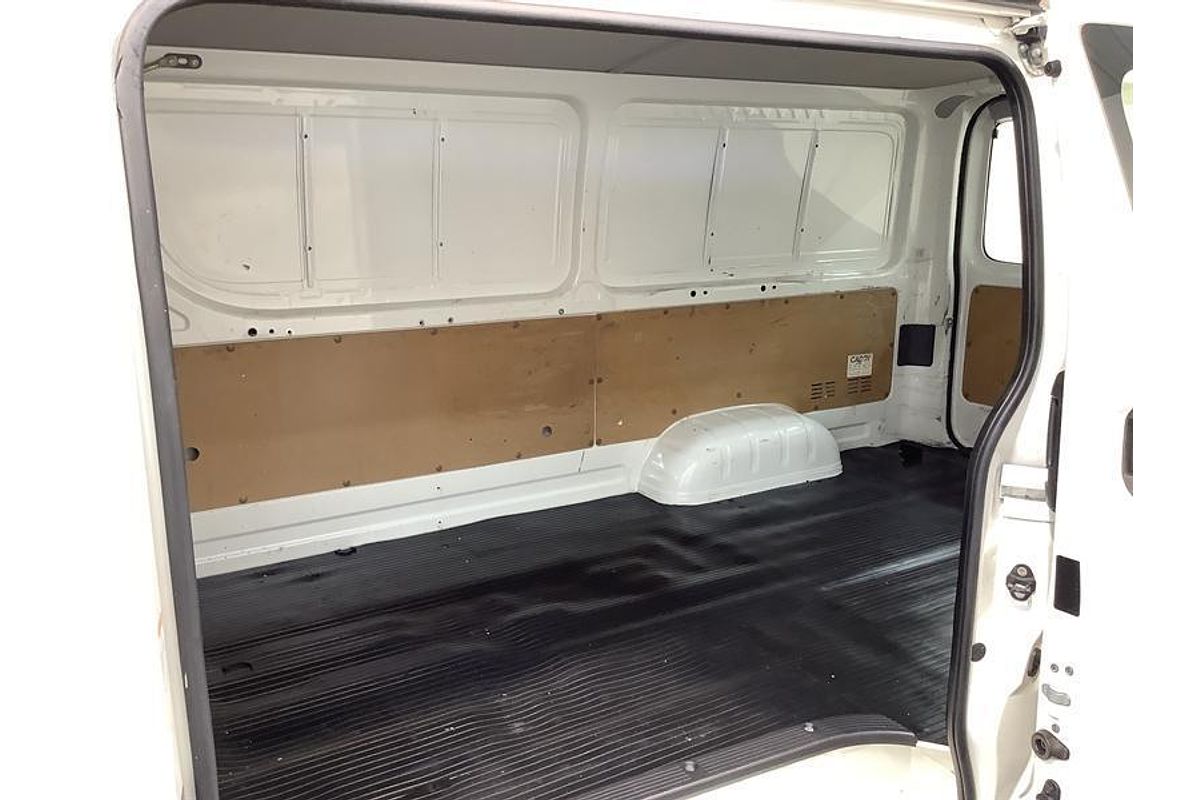 2016 Toyota Hiace TRH201R LWB